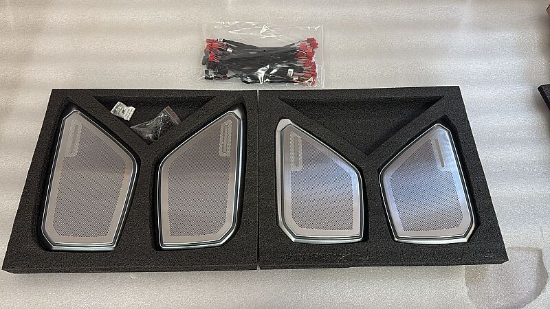 Audi A6L Speaker Kapak Işıklı (19-24) - 1