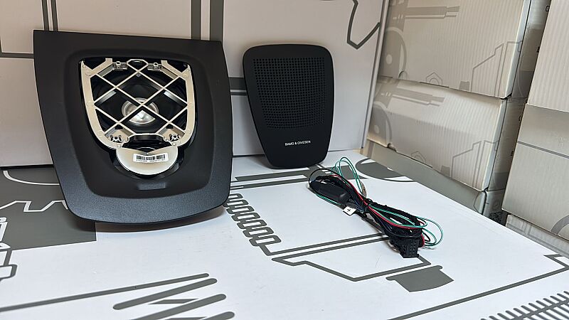 BMW 5 Serisi F10 BAMG &OIVESEN Işıklı Motorlu Center Hoparlör (2009-2017) - 4