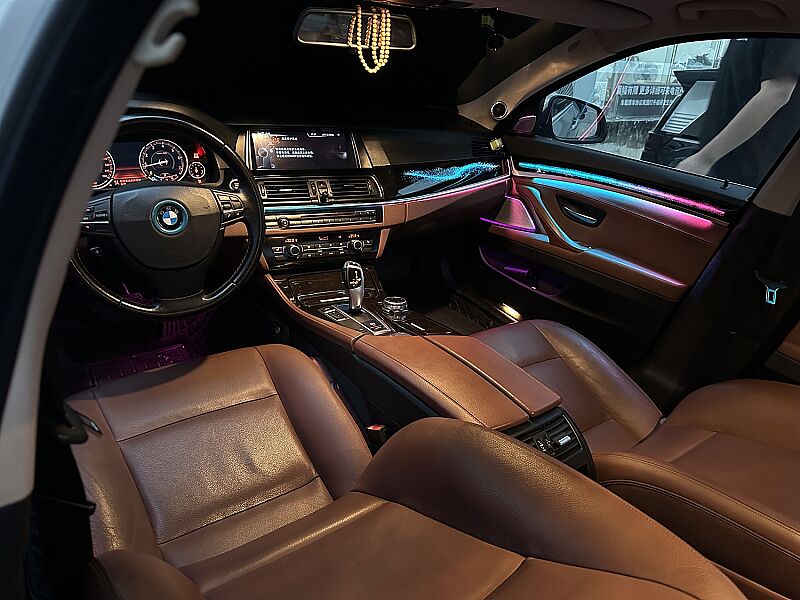 BMW 5 Serisi F10 F18 2011-2017 Orjinal Full Trimli Galaxy Model Piano Black Ambiyans Seti - 4