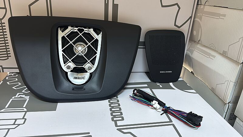 BMW X3 F25 X4 F26 BAMG &OIVESEN Işıklı Motorlu Center Hoparlör (2010-2017) - 2