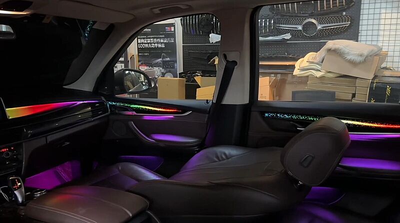 BMW X6 15 19 Piano Black Galaxy Model Trimli İç Ambiyans Aydınlatması - 3