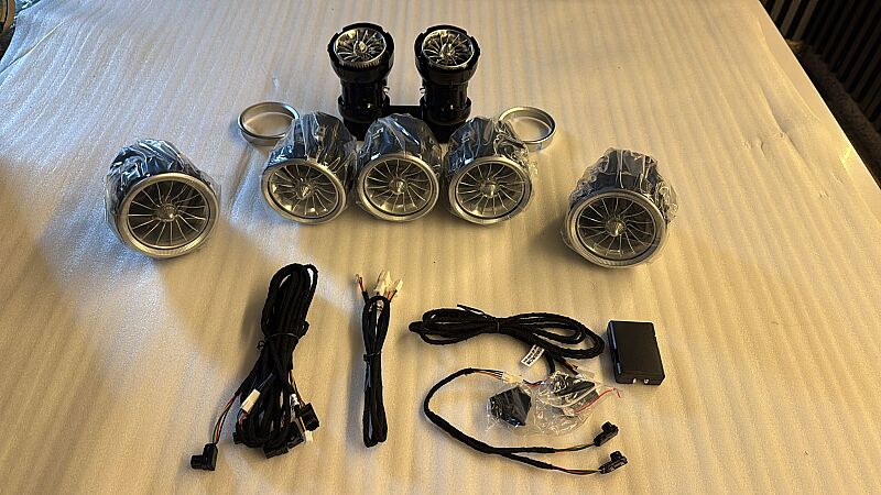 C Class W205 GLC X253 64 Renk EQS Model Front Rear Airvent Set - 2