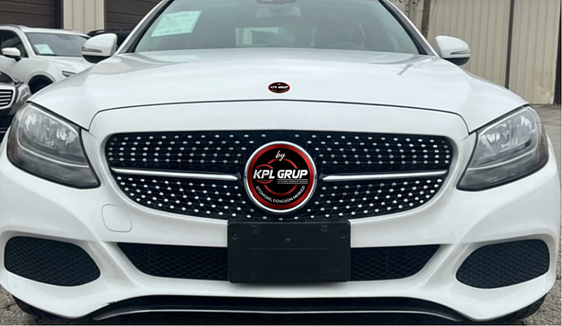 Mercedes W205 Diamond Grille Black Ön Panjur - 2