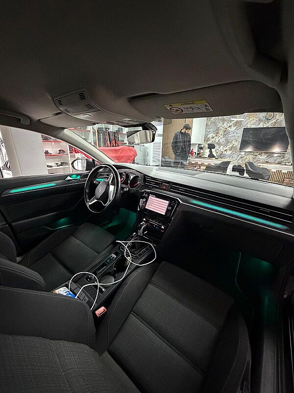 Passat B 8.5 Carbon Trimli İç Ambiyans Aydınlatması - 2