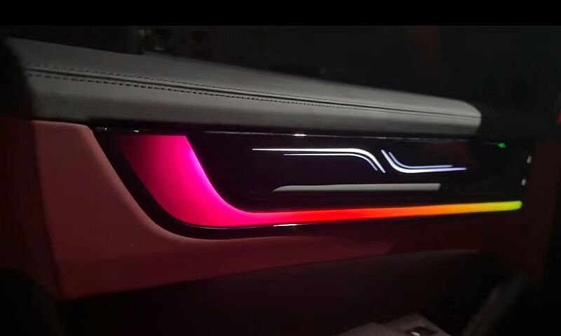 Porsche Cayenne 2024 ve üzeri Dynaic Trimli İç Ambiyans Aydınlatması - 3