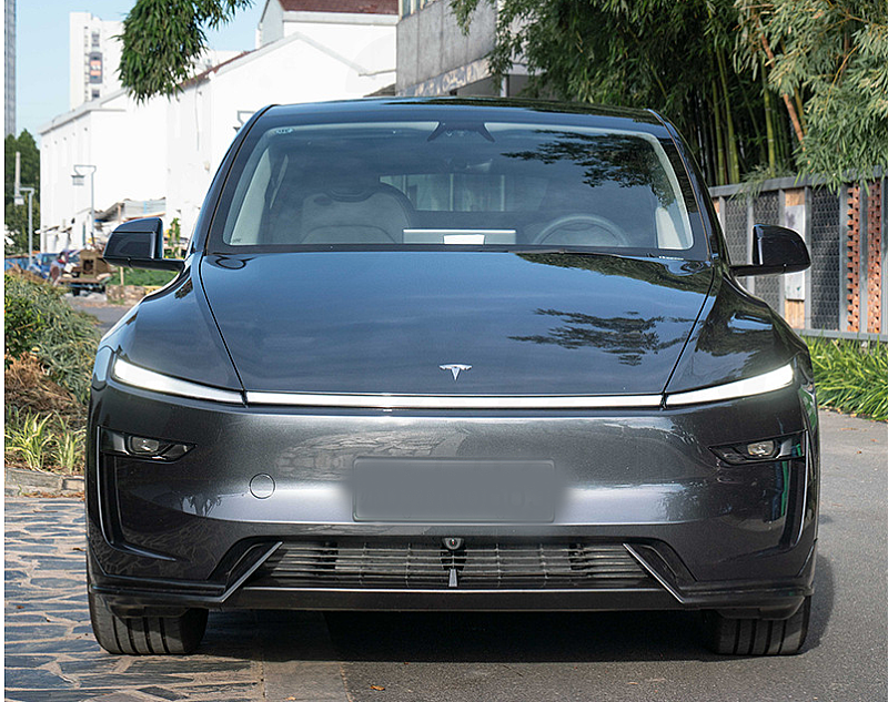 Tesla Model Y Juniper 2025 Ön Lip Black - 2